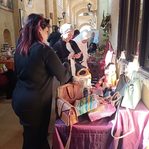 بالأرقام والقصص: ماذا حققت معارض اطلع للنور للحرفيين؟