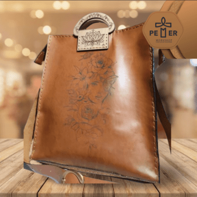 شنطه وجه امراءة