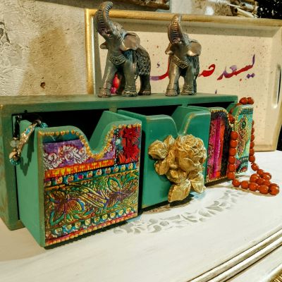 منظم الاكسسوارات والميكب 