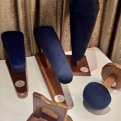 طقم 5 قطع يساعد في تصميم الازياء علي الكي والخياطه