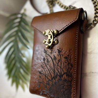 شنطه موبايل جلد طبيعي