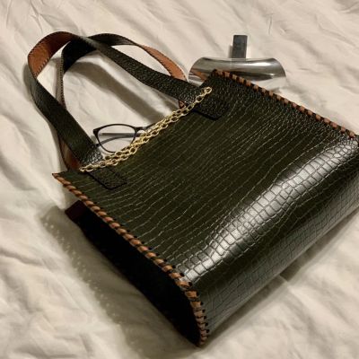 Handmade genuine leather bag 
