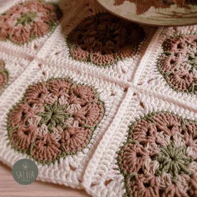 Crochet tablecloth 