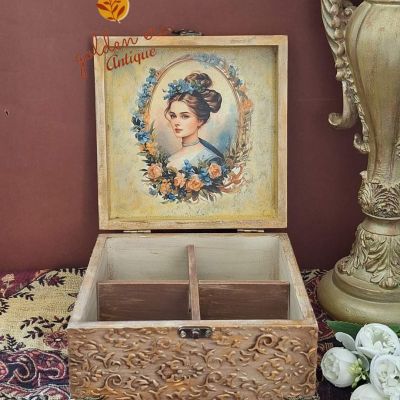 Jewellery box