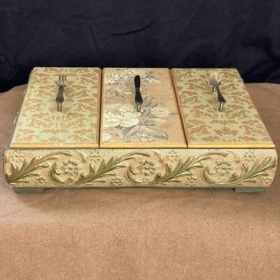 علبه المعالق والشوك