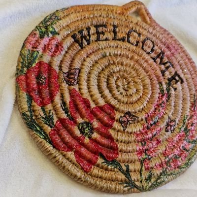 تابلو ترحيب من القش