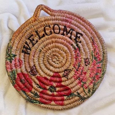 تابلو ترحيب من القش