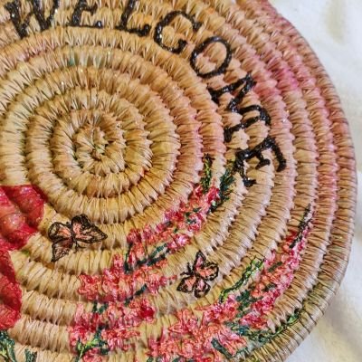 تابلو ترحيب من القش