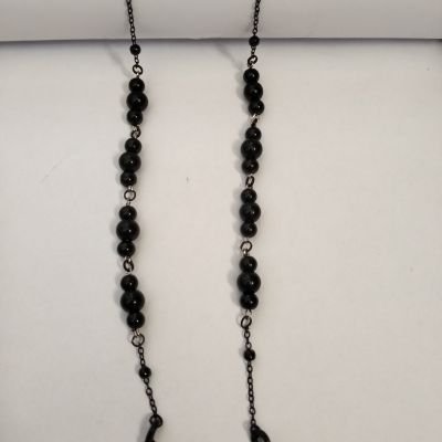 سلسله نضاره اسود اللون