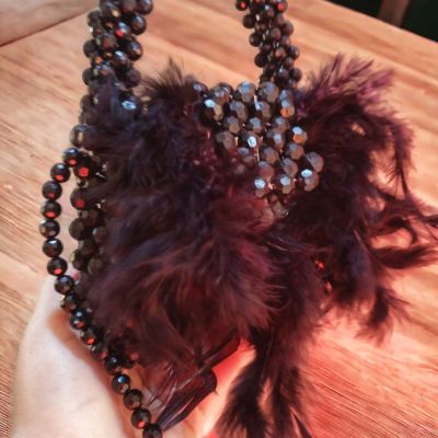 شنطه من الكريستال الاسود 