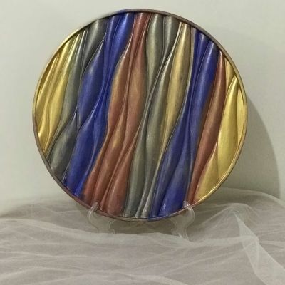 Decorative piece with abstract technique