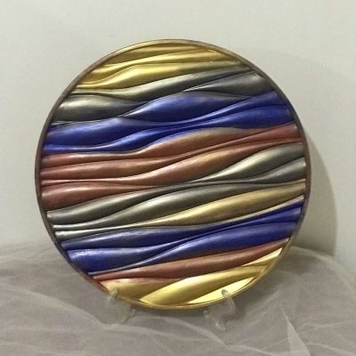 Decorative piece with abstract technique