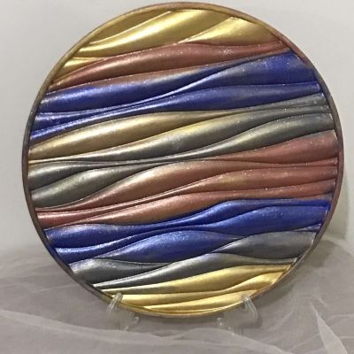 Decorative piece with abstract technique