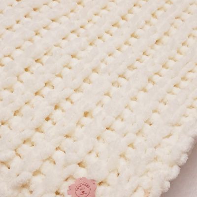 بطانية بيبي أوف وايت 