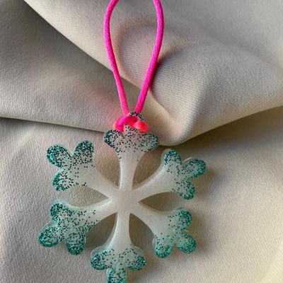 Resin Christmas ornament 