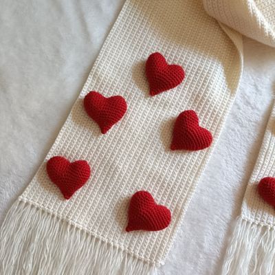 كوفيه كروشيه حريمي قلوب