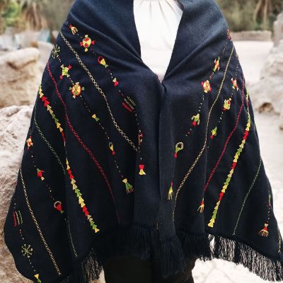 شال صوف جوخ مطرز يدوى بالكامل