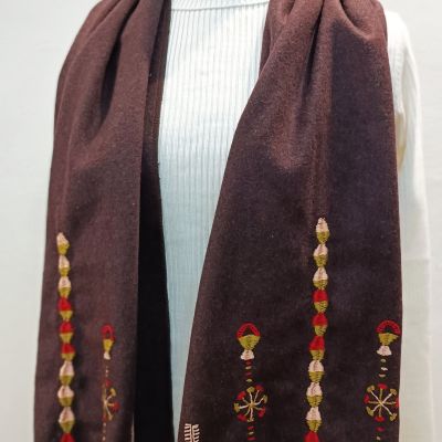 Handmade embroidered scarf from SIWA