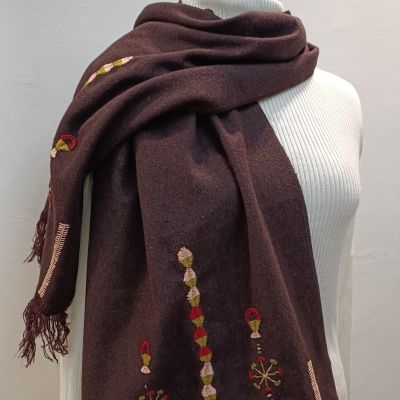Handmade embroidered scarf from SIWA