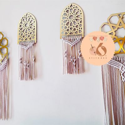 Arabesque macrame decor