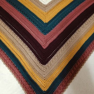Crochet triangle scarf