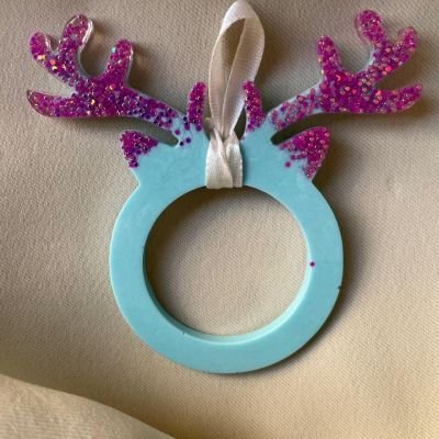 تعليقة شجرة الكريسماس من الريزن