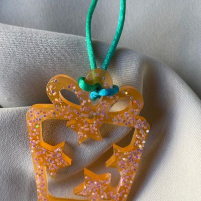 تعليقة شجرة الكريسماس من الريزن