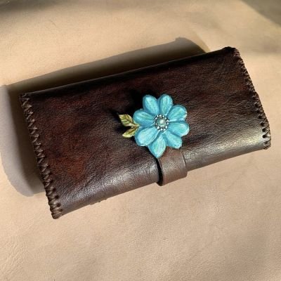 طقم حريمي شنطة و محفظة 