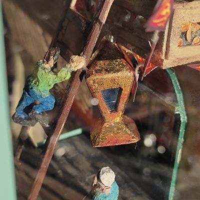 فانوس رمضان بداخله مشهد من شارع مصري فى رمضان 