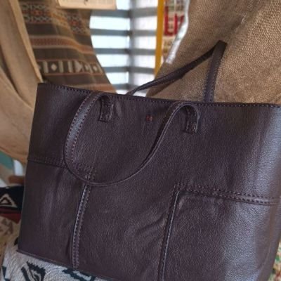 حقيبه نسائيه جلد طبيعى 