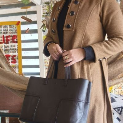 حقيبه نسائيه جلد طبيعى 