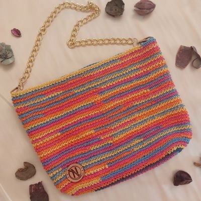 شنطة صيفية ملونة