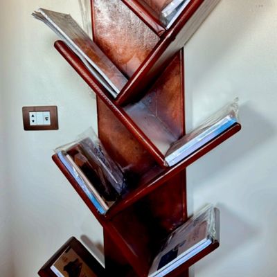 استاند جديد للكتب 