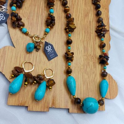  طقم كوليه واسوره وحلق من احجار التايجر والفيروز