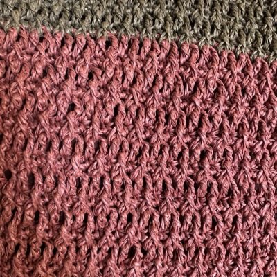 Crochet bag with metal frame