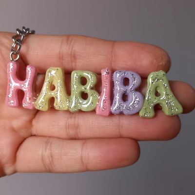 ميدالية مفاتيح بالاسم