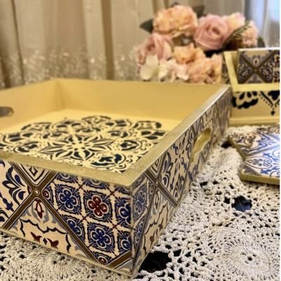 صينية مع طقم قواعد للاكواب