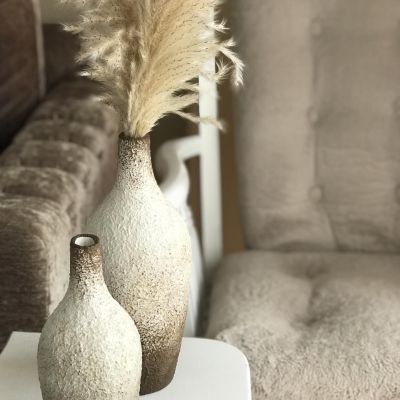 Set  vases of different sizes 