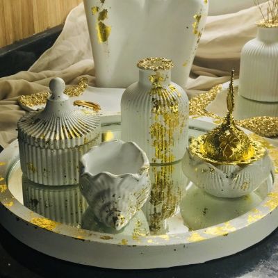 سيت مكونه من 5قطع من الكونكريت 