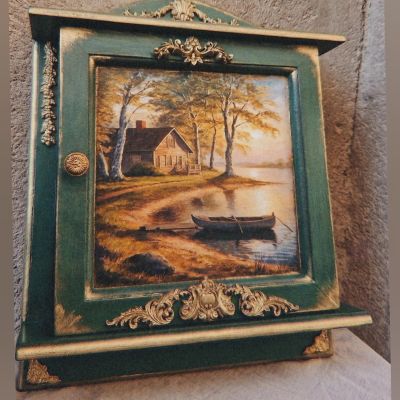 صندوق مفاتيح أنتيك