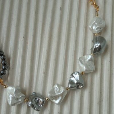 Unique Shell pearl necklace 
