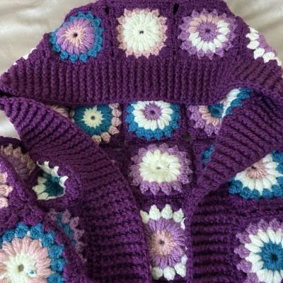 جاكت كروشيه وحدات من الصوف