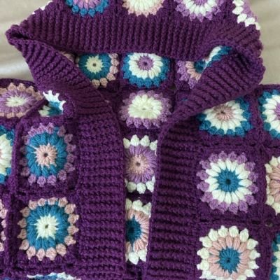 جاكت كروشيه وحدات من الصوف