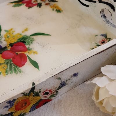 صينية خشب بيضاء