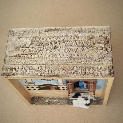 ديكور مستوحى من جدران المنازل القديمه في مصر لاستقبال الحجاج 