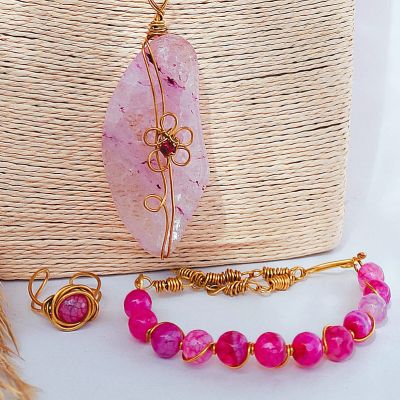 طقم من العقيق والنحاس الخالص