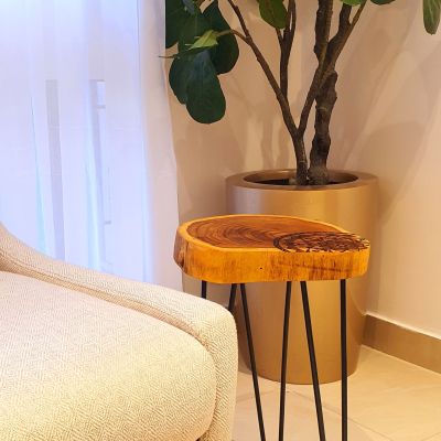 مندالا - طاولة جانبية