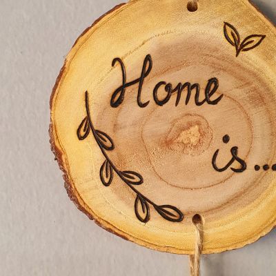 Home is wherever mom is - عليقة مفاتيح للباب