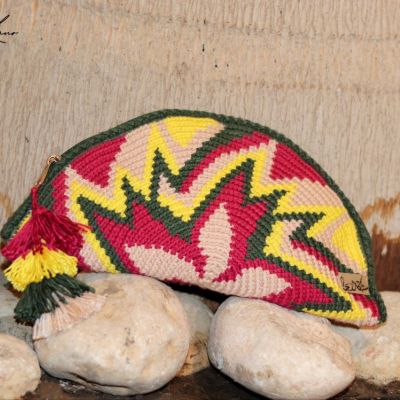 كلاتش نصف دائري أخضر 