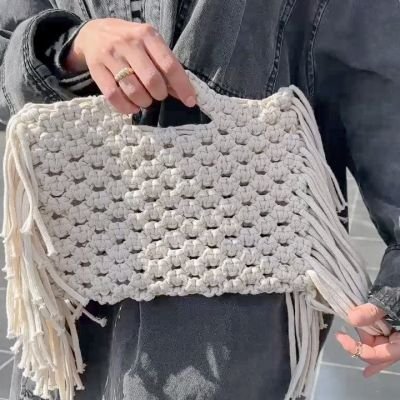 حقيبه مكرميه